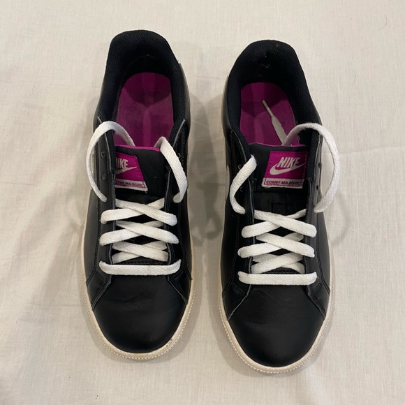 Nike Women's Black and White Sneakers with Pink Accents - Picture 3 of 7